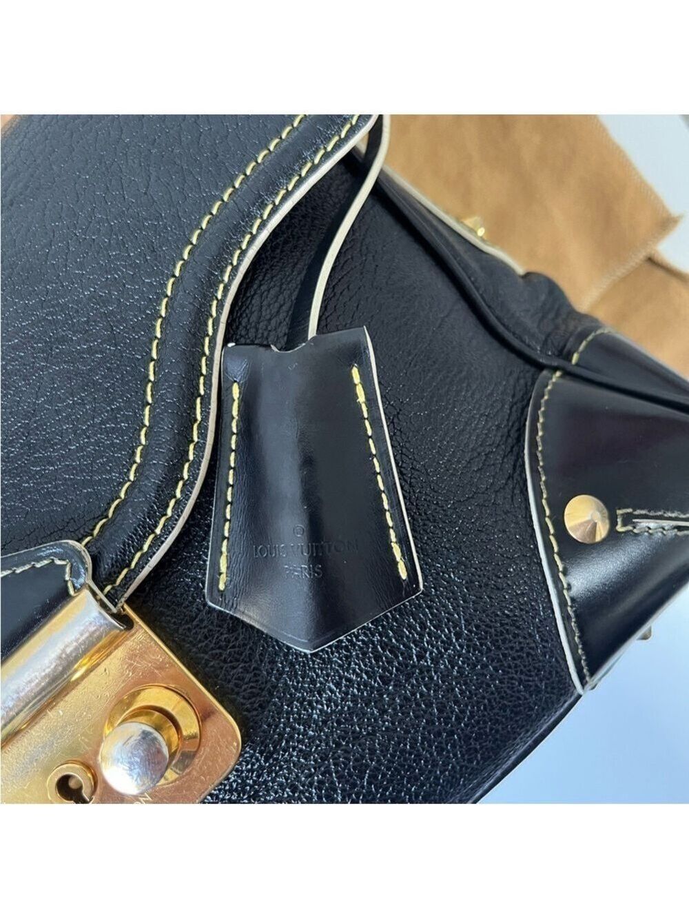 Authentic Louis Vuitton Suhali L’Essentiel PM Bag - Picture 6 of 16